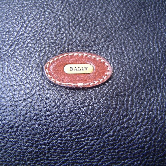 AUTHENTIC BALLY BLACK PEBBLE LEATHER DRAWSTRING SATCHEL EUC - Picture 6 of 16